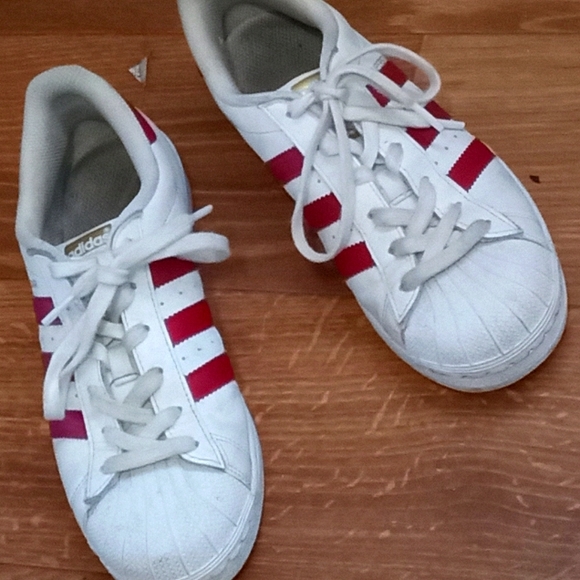 Adidas shell toes maroon stripes - Picture 1 of 2